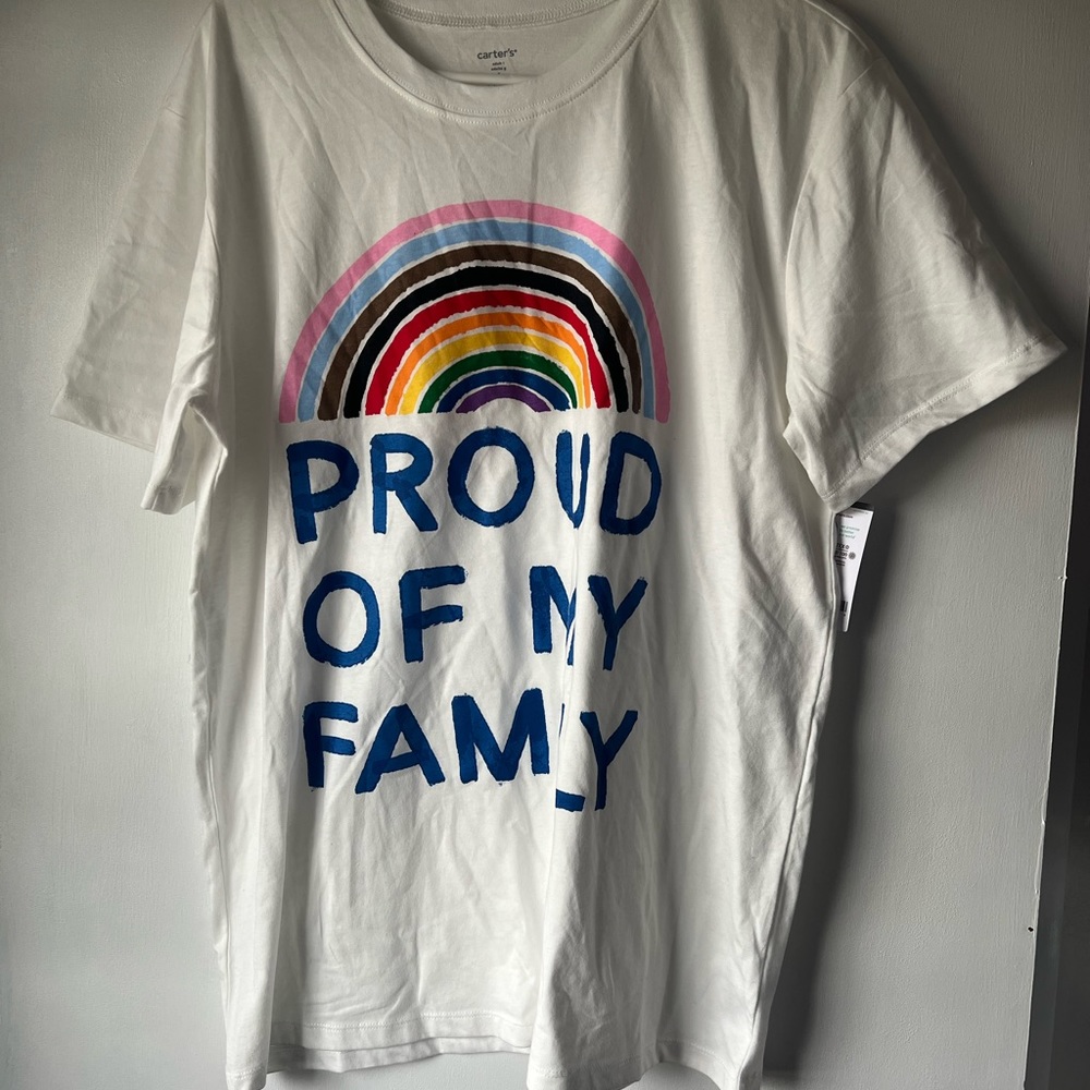 Adults t -shirts Carter’s size L